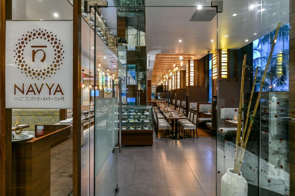 Hotel The Regale By Tunga Bombay Exterior foto