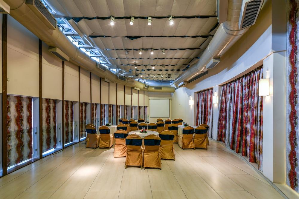 Hotel The Regale By Tunga Bombay Exterior foto