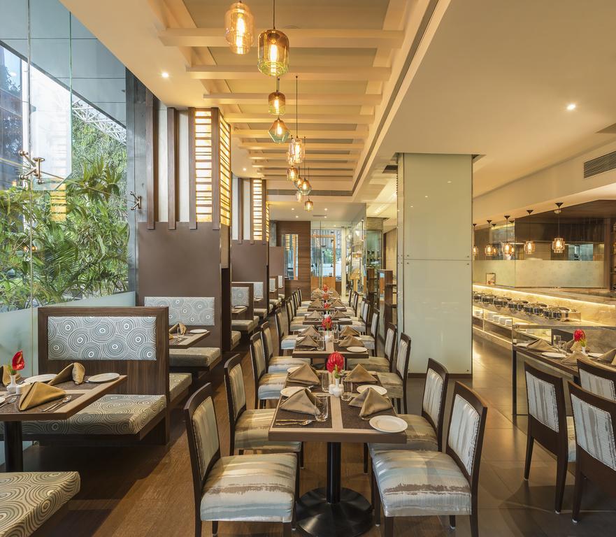 Hotel The Regale By Tunga Bombay Exterior foto