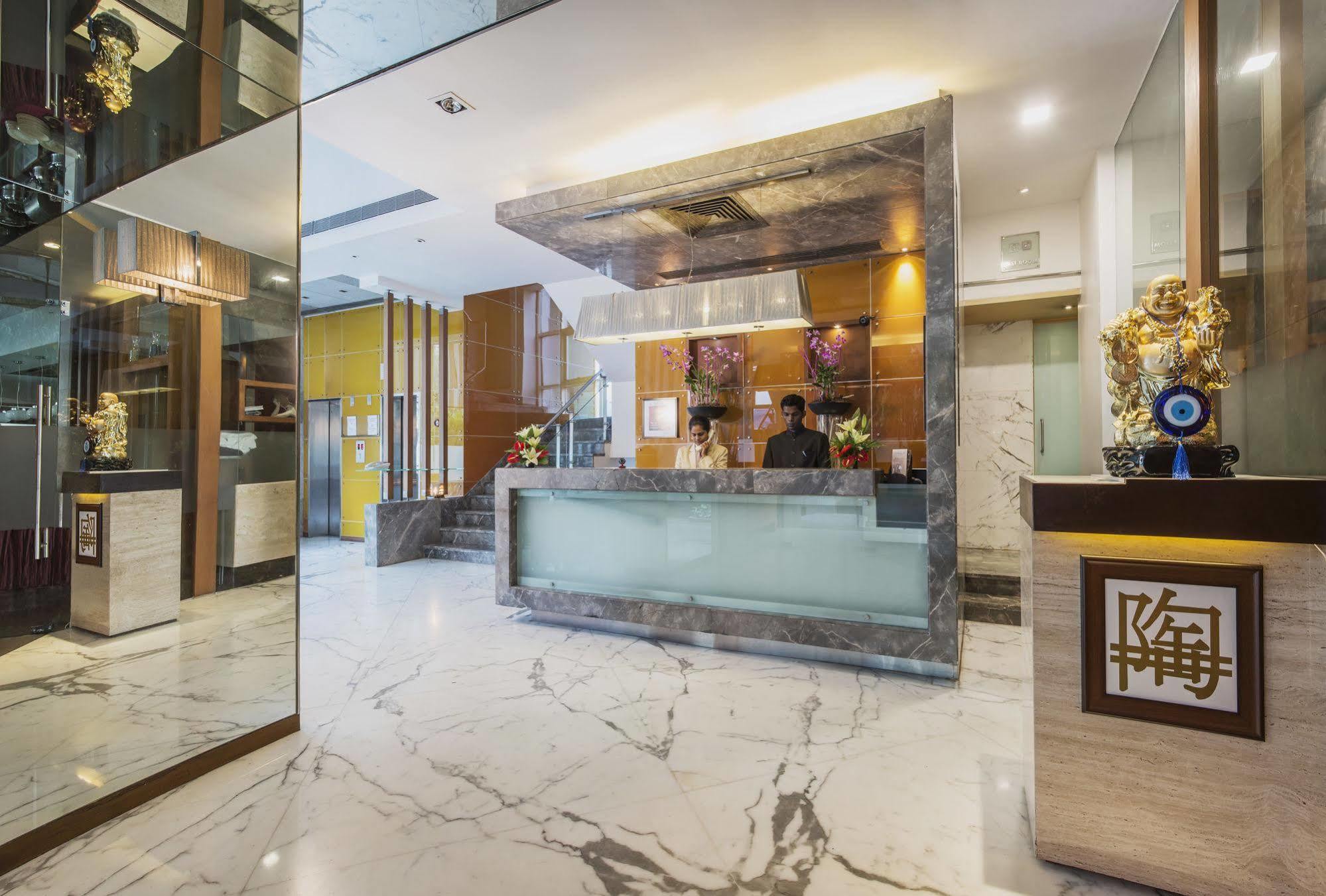 Hotel The Regale By Tunga Bombay Exterior foto
